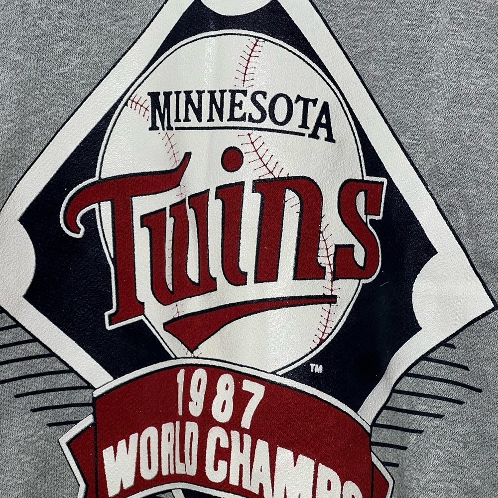 Minnesota Twins Gray Crewneck Sweater - Picture 2 of 6